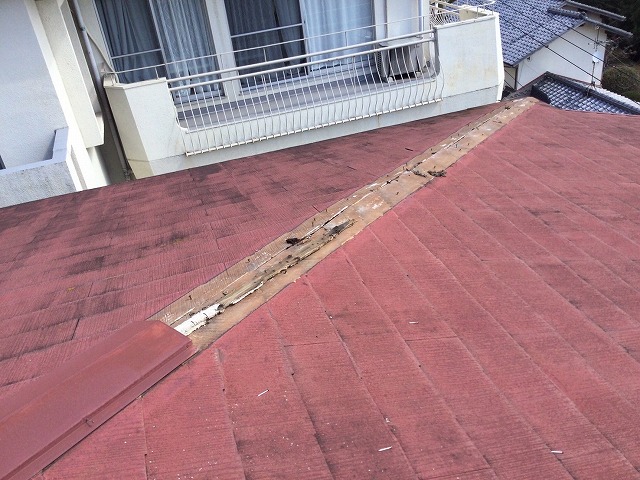 棟包板金の飛散